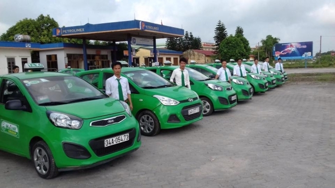 Taxi-Mai-Linh-trang-bom