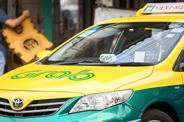Grab-taxi-dong-xoai