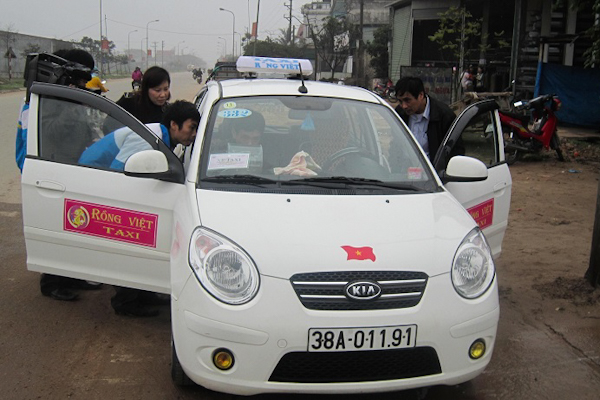 Taxi-rong-viet-ha-tinh